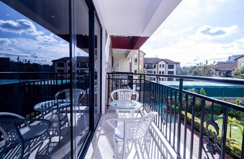Kilimani Apartment | Luxurious Nairobi Apartment With Shared Pool and City Views