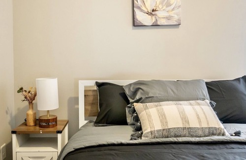 Union City House | Luxurious New ATLANTA Oasis