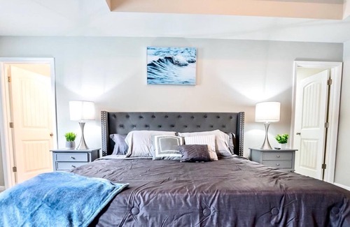 Union City House | Luxurious New ATLANTA Oasis