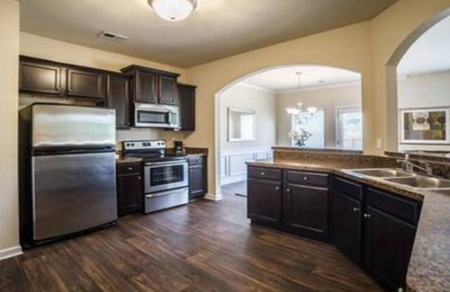 Fairburn House | Luxurious NEW Atlanta Home minutes from AIRPORT
