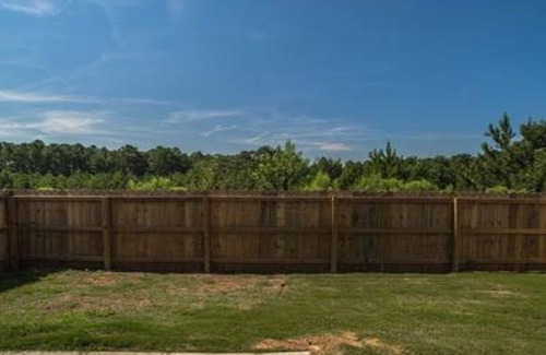 Fairburn House | Luxurious NEW Atlanta Home minutes from AIRPORT