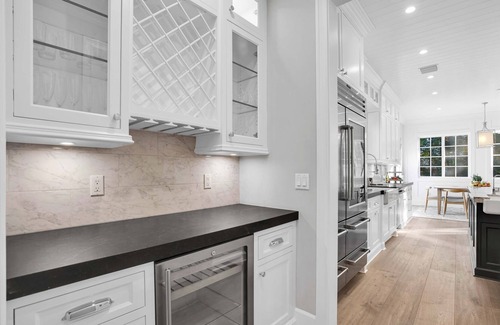 Valley Village House | Luxurious New Villa w/Pool &Spa - North Hollywood