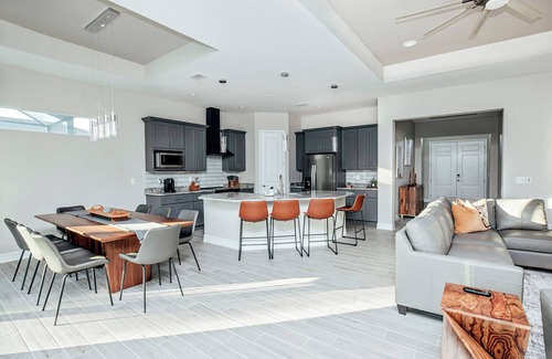 Long Meadow House | Luxurious Oasis 4BR/3.5 BA heated pool/spa