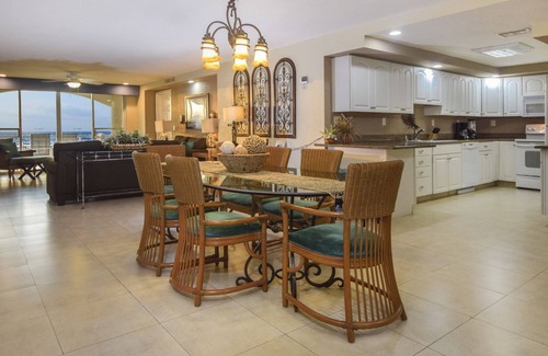 Colonia Andres Condo | Luxurious Oceanview Condo in Cozumel