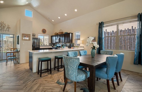 Santa Fe House | Luxurious Open Concept Home with Fabulous Backyard Entertainment Area