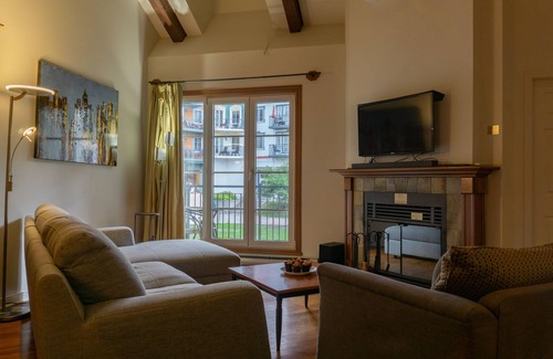 Mont-Tremblant Pedestrian Village Condo | Luxurious Penthouse Condo in the heart of Mont Tremblant