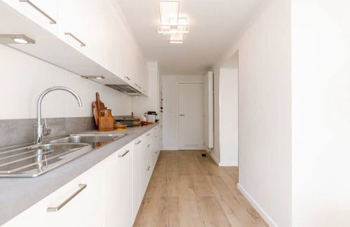 Duinbergen Villa | Luxurious Pins Dorés Villa -Beach-Parking-Terrace