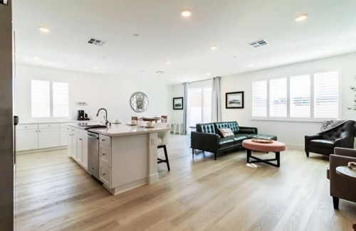 Redlands House | Luxurious Redlands Retreat W/Breathtaking Views