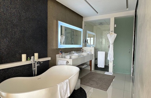San Jose del Cabo Resort | Luxurious Resort on the beach of the Sea of Cortez (UNESCO WHS) in Los Cabos.