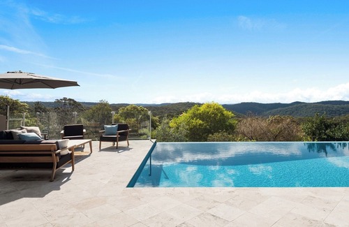 Terrey Hills House | Luxurious Resort Style Escape plus pool and tennis court