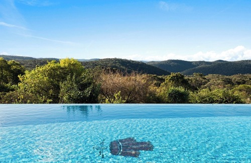 Terrey Hills House | Luxurious Resort Style Escape plus pool and tennis court