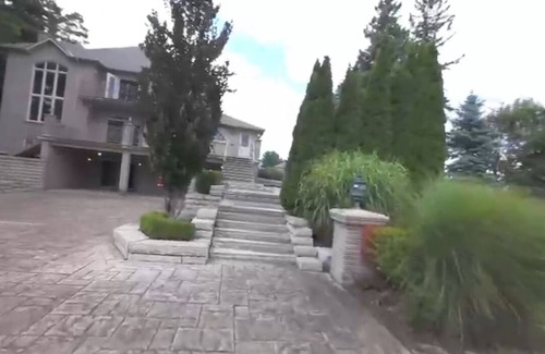 Richmond Hill House | Luxurious retreat with endless entertainment options