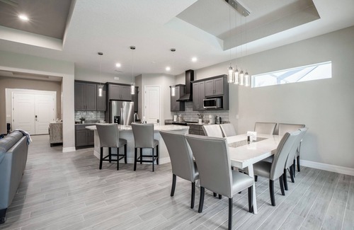 Long Meadow House | Luxurious Retreat 4BR/3.5 BA Heated pool/spa