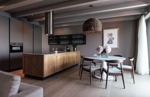 Slano Villa | Luxurious retreat just steps away from the sea