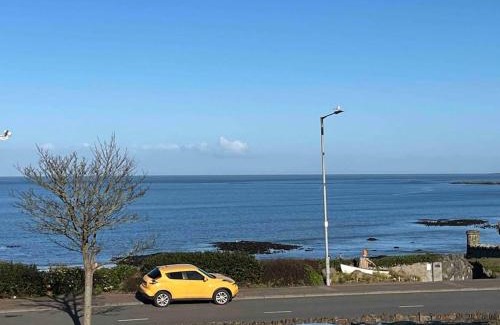 Groomsport Apartment | LUXURIOUS SEASIDE APARTMENT