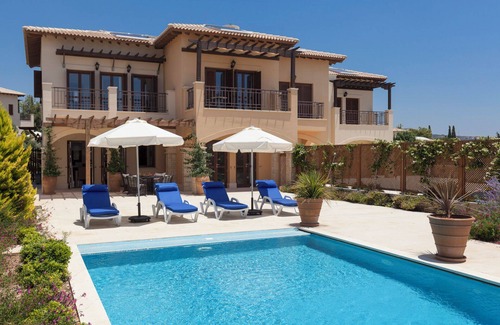 Aphrodite Hills Villa | Luxurious Seaside Escape in Pure Serenity