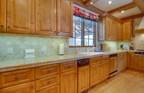 Sun Valley House | Luxurious, secluded house w/private hot tub, gym, game room & mountain views