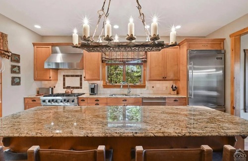 Windham Cabin | LUXURIOUS & SERENE SKI-IN/SKI-OUT "Winterfell" LODGE