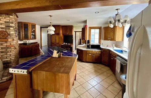 Crosby Cabin | Luxurious Serpent Lake House in Crosby