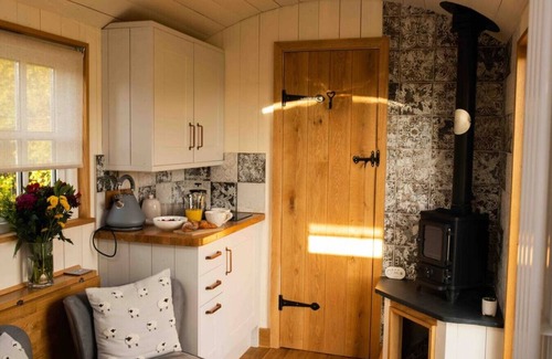 Monmouth Cabin | Luxurious shepherd's hut with star gazing skylight, secluded countryside location with fantastic views