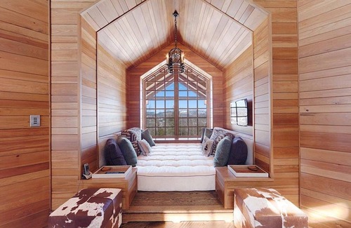 Windham Ski Chalet | Luxurious ski in/out, 3-story chalet directly on the slopes of Windham Mountain