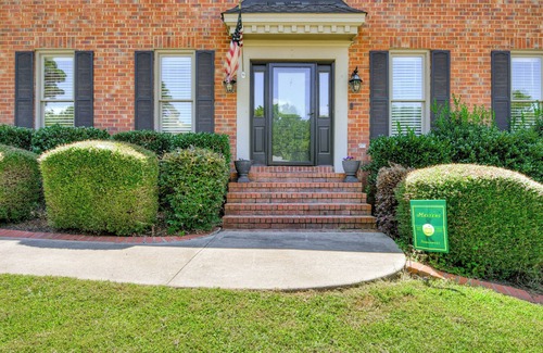 Martinez House | Luxurious Stay 6 Miles from the Masters! Pool, Hot tub, Robes, and More!