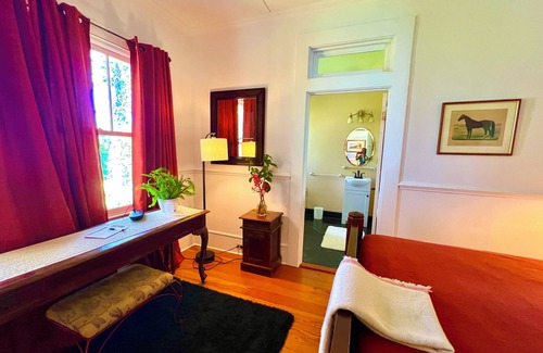 Hawi House | Luxurious Sunrise Suite @ Hawi Guesthouse