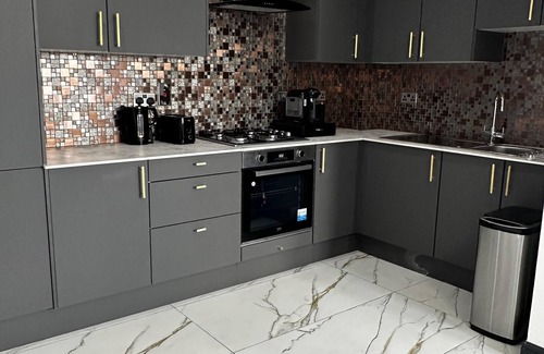 Slough Apartment | Luxurious two Bedrooms Apartment Slough