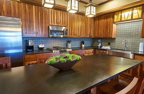 Ridgedale Resort | Luxurious units at The Cliffs at Long Creek!