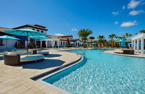 Four Corners House | Luxurious Vacation Townhome With Private Pool