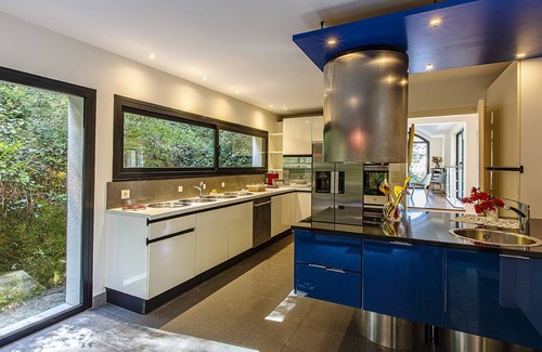 Pont-Aven Villa | Luxurious villa, 5 bedrooms, terraces, harbor and park views, peaceful setting