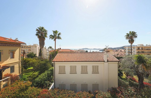 Beaulieu-sur-Mer Villa | LUXURIOUS VILLA WITH A GREAT SEA VIEW, POOL AND AIR CONDITION