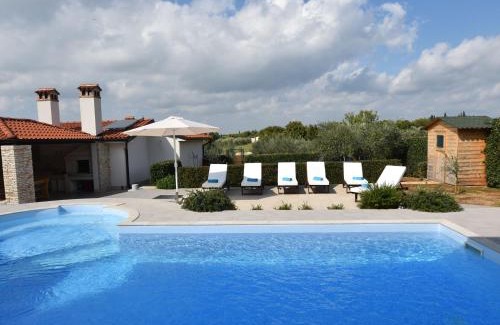 Kanfanar Villa | Luxurious Villa in Lavanda in Kanfanar with Private Pool