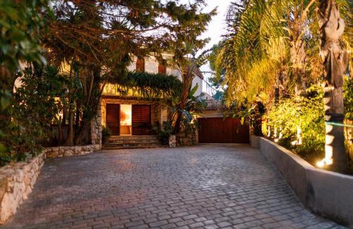 Cap de Salou Villa | Luxurious Villa La Paz: Beach, Port Aventura Golf