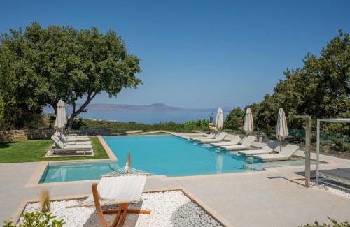 Atsipópoulon Villa | Luxurious Villa Liandri - With Private Pool
