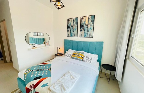 Dubai Villa | Luxurious Villa: Spacious Elegance & Comfort