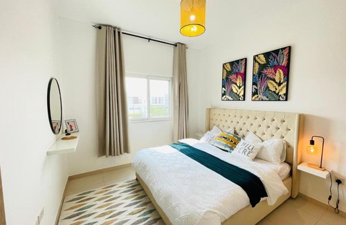Dubai Villa | Luxurious Villa: Spacious Elegance & Comfort