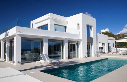 Puig Manya House | Luxurious Villa with Private Bay, Pool, Terrace, Gorgeous Viewsi