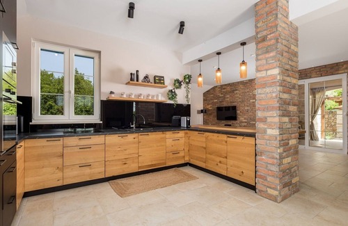 Kras Villa | Luxurious villa with pool and beautiful garden - TRAVELER Reiseburo Krk - ID 2382