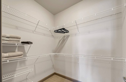 Loring Heights Condo | Luxurious West Midtown Condo by RedAwning