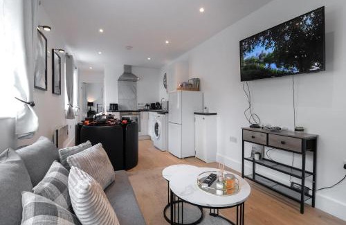 Bromley Common and Keston Apartment | Luxury 1 Bed Apartment Bromley