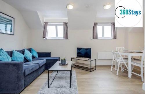 Maidenhead Apartment | Luxury 1 Bedroom Apartment 06 with Parking in Maidenhead by 360stays