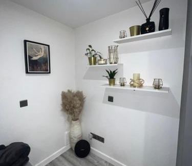 Grove Park Apartment | Luxury 1 bedroom apartment Bromley