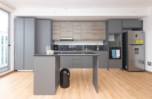 Marbella Condo | Luxury 1 bedroom apt free parking and balcony