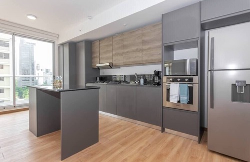 Marbella Condo | Luxury 1 bedroom apt free parking and balcony