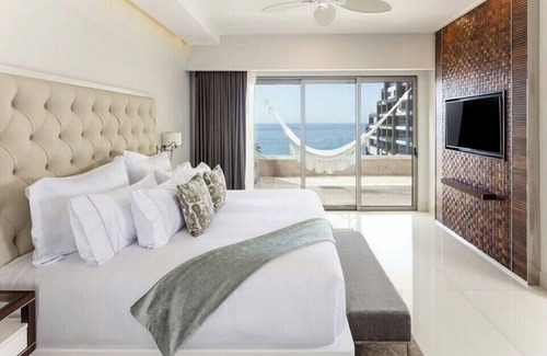 Zona Hotelera Hotel | Luxury 1 Bedroom Suite, Ocean View, Dec 22-29, 2024