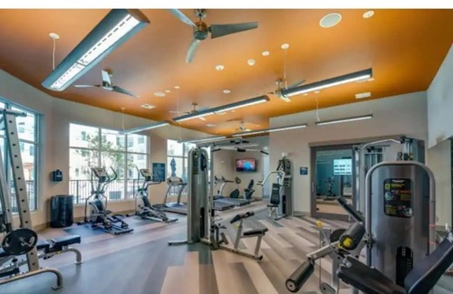 Haltom City Apartment | Luxury 1 bedroom unit with pool access, gym