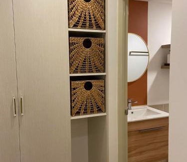 Paranaque Apartment | Luxury 1 BR Suite Near NAIA