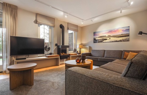 Nooitgedacht House | Luxury 12-person farmhouse in the holiday park Hof van Saksen