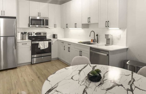 Northern Liberties Apartment | Luxury 1BD | 2 Beds | Northern Liberties